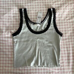 Brandy Melville tank. NWT